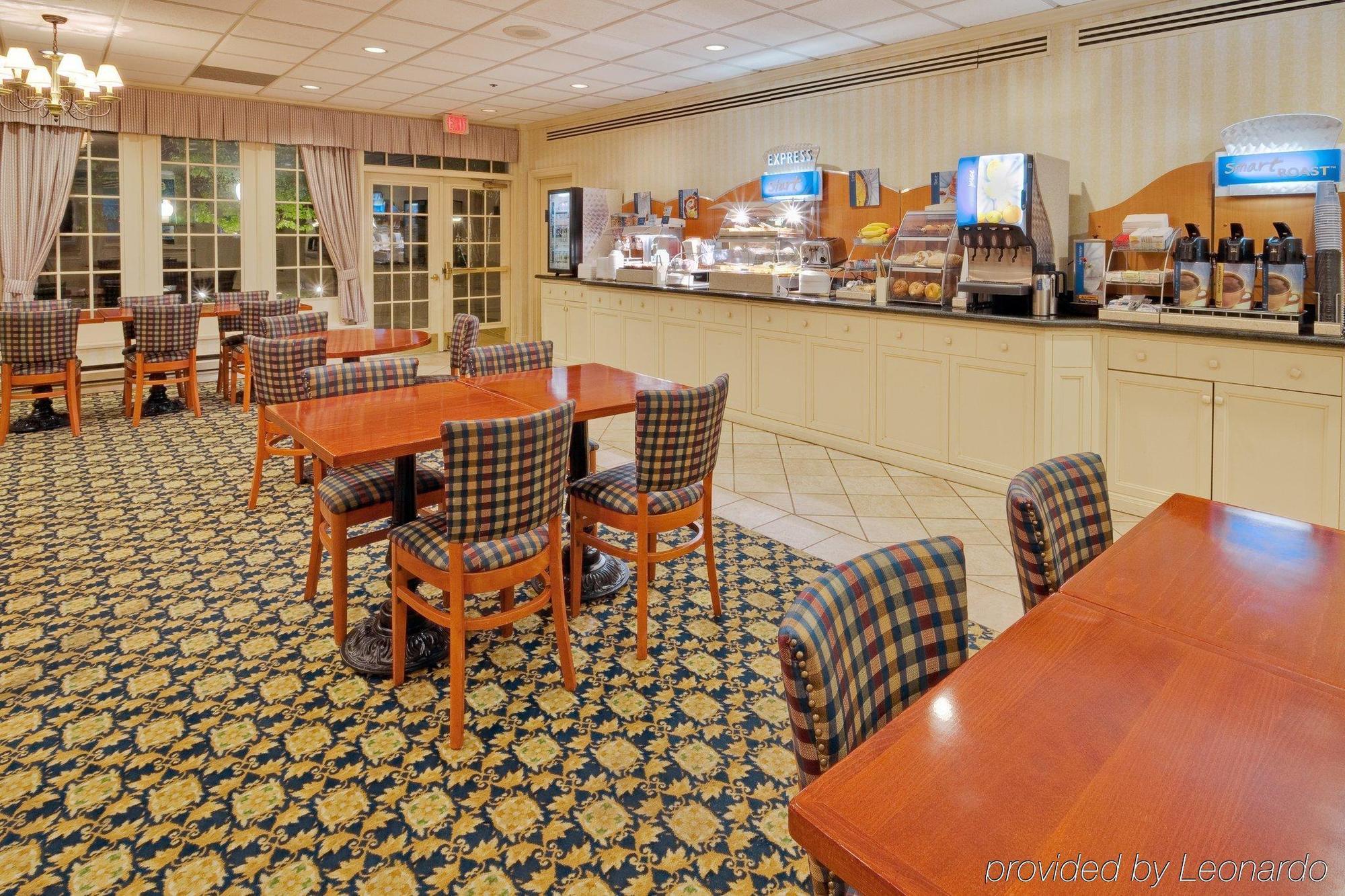 Holiday Inn Express Poughkeepsie By Ihg Exteriör bild