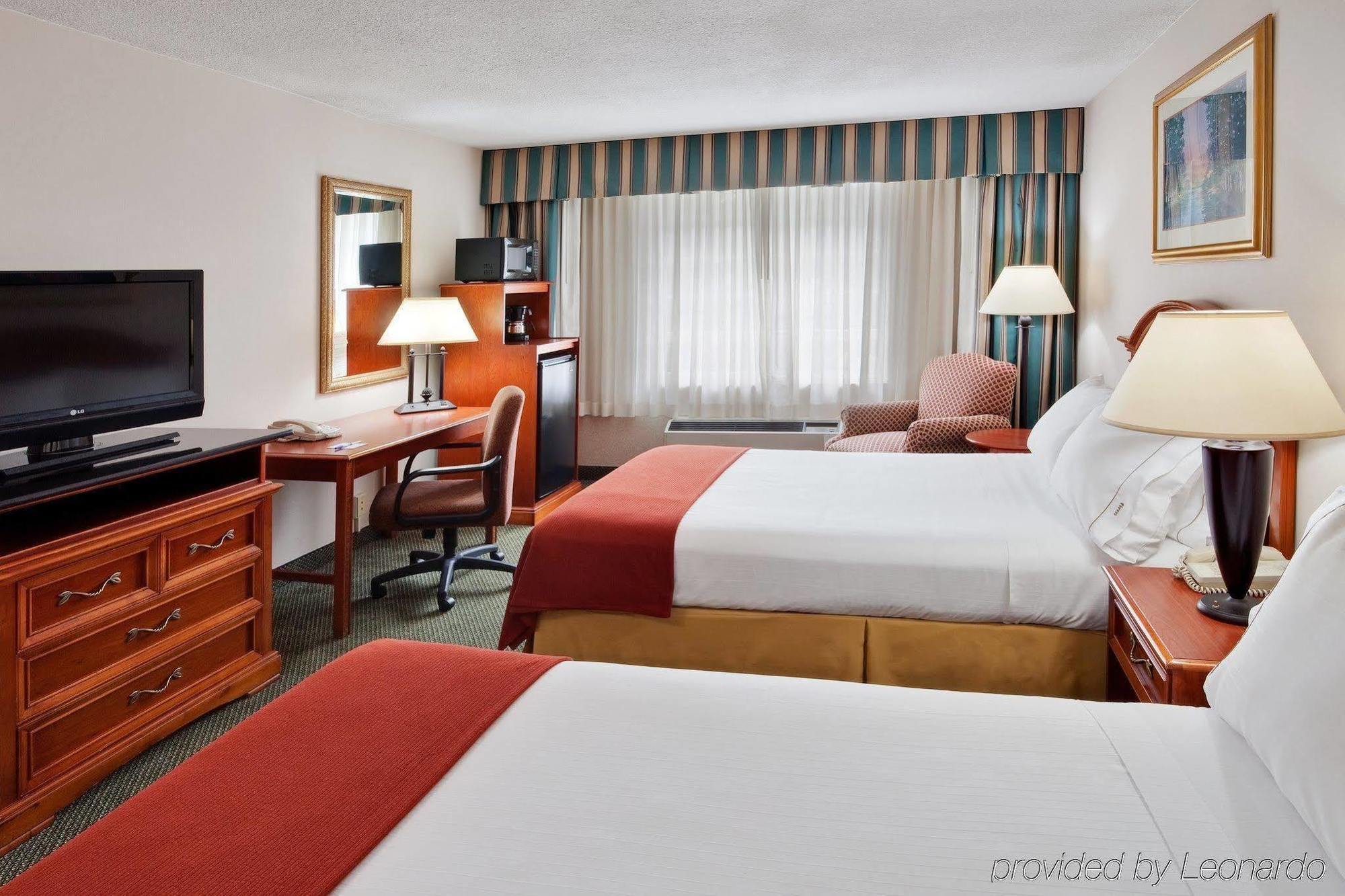 Holiday Inn Express Poughkeepsie By Ihg Exteriör bild