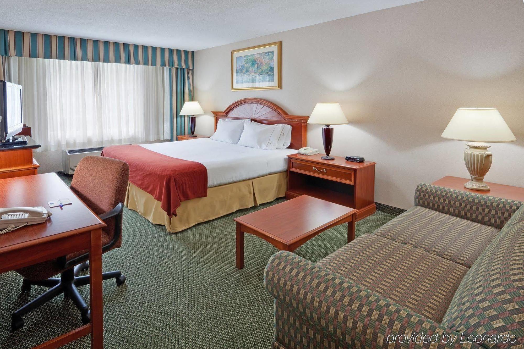 Holiday Inn Express Poughkeepsie By Ihg Exteriör bild